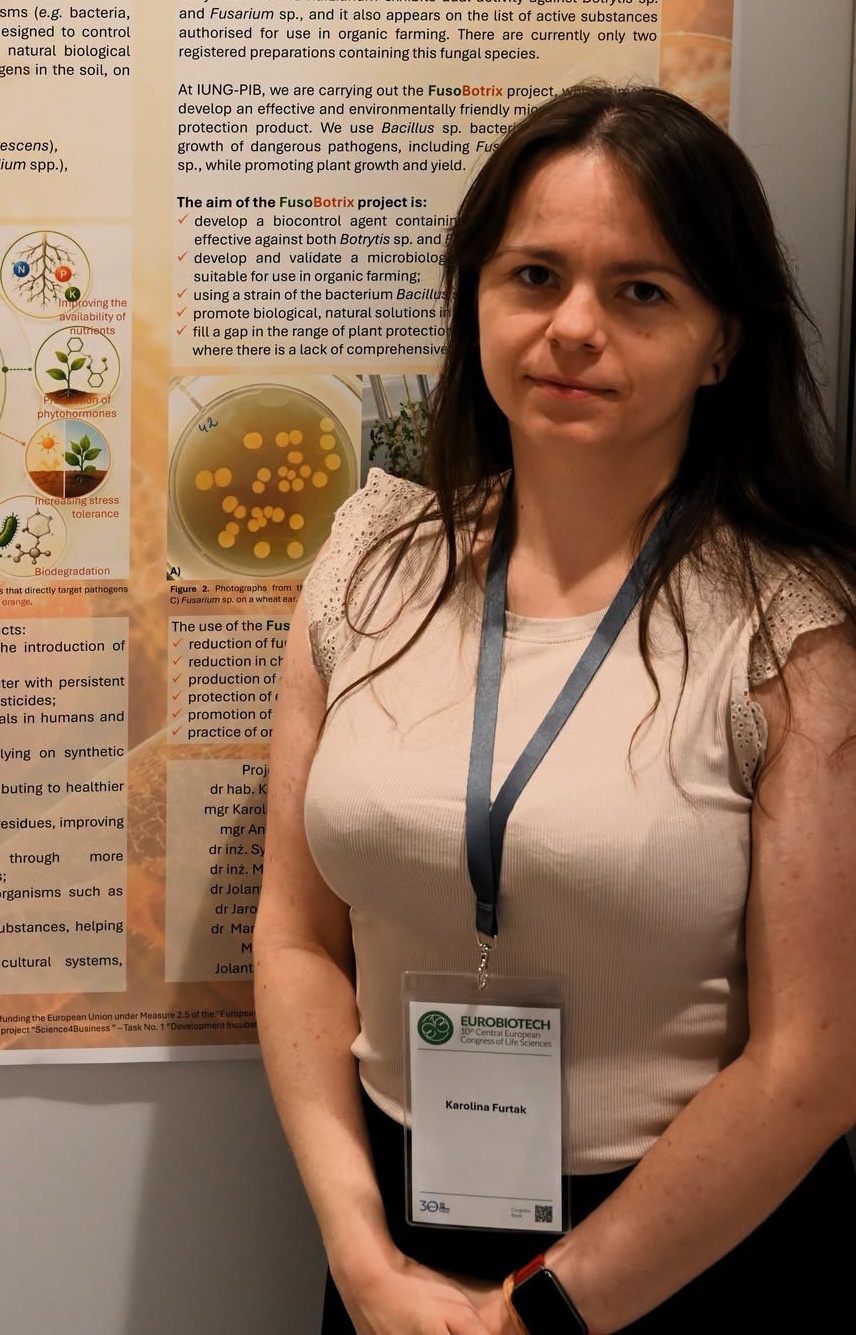 dr hab. Karolina Furtak